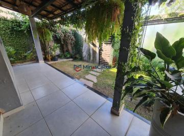 Casa · 265m² · 5 Quartos · 4 Vagas · Ótimo imóvel a venda no bairro Santa Terezinha em Timóteo.