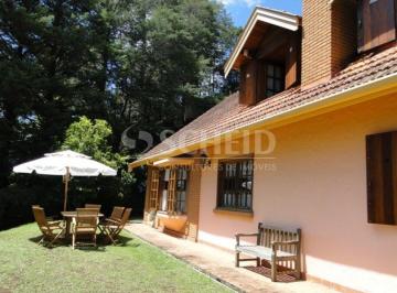 Casa · 380m² · 2 Quartos · 4 Vagas · Casa á venda no Campos do Jordão