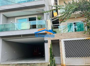 Casa · 320m² · 3 Quartos · 3 Vagas · Sobrado em Condomínio 320m² de área construída no condomínio pq Esmeralda