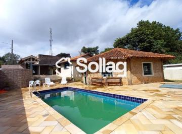 Casa · 220m² · 3 Quartos · 3 Vagas · Casa á venda no bairro Caixa D' Água em Vinhedo, interior de São Paulo.