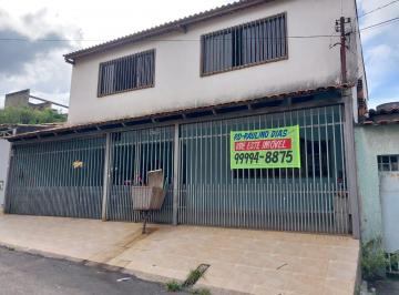 frente do imóvel · casa com sala, garagem (cabem dois carros), cozinha, 3 quartos, 01 suíte.