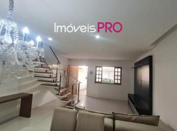 Casa · 323m² · 3 Quartos · 1 Vaga · RECÉM REFORMADO COM MUITO BOM GOSTO