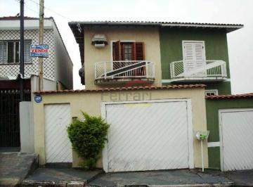 Casa · 240m² · 3 Quartos · 5 Vagas · Lindo Sobrado á venda !