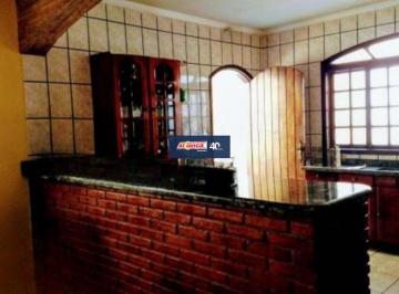 Casa · 208m² · 3 Quartos · 2 Vagas · SOBRADO COM 3 DORMS, SENDO 1 SUÍTE E EDÍCULA PRÓXIMO AO SHOPPING PÁTIO EM GUARULHOS, SP