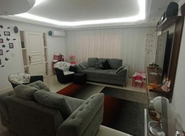 Casa · 240m² · 5 Quartos · 2 Vagas · Sobrado 5 dormitórios V. Guilherme