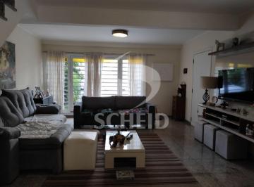 Casa · 145m² · 3 Quartos · 2 Vagas · Casa de Vila fechada com portão automático no Brooklin!