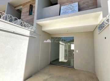 1140_i51xh3ZYomu2894u_114066689862f3d33.jpg · Casa 2 quartos com suíte Planalto.