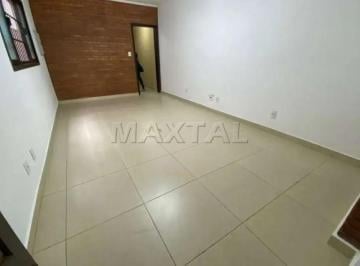 Casa · 168m² · 3 Quartos · 2 Vagas · Sobrado para Alugar na Água Fria com 200m², com 3 Dormitórios, 3 Suítes, 3 Banheiros e 2 Vagas.