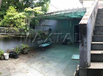 Casa · 220m² · 2 Quartos · Casa de Vila à venda de 220m², no Santa Terezinha, com 2 quartos, cozinha, 2 banheiros.