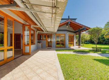 414105_i4Y2p2YI01_414105643d9b33cd0e4.jpg · Belíssima casa térrea com 274m², sendo 2 dormitórios, com 1 suítes, 3 vagas