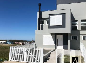 Casa · 194m² · 3 Quartos · 2 Vagas · Casa em Garopaba