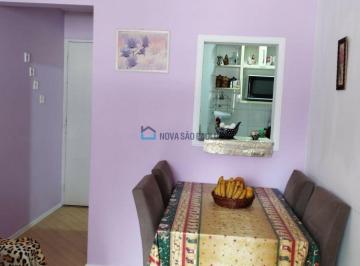 Apartamento · 50m² · 2 Quartos · 1 Vaga · Apartamento de 2 dormitórios no térreo.