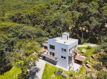 Casa · 300m² · 4 Quartos · 3 Vagas · CASA DE CAMPO - ARMAÇÃO DO PANTANO DO SUL