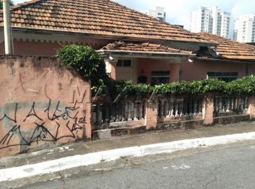 Terreno · 480m² · Terreno à venda com duas casas, 2 dormitórios, sala, cozinha, na Santa Teresinha.