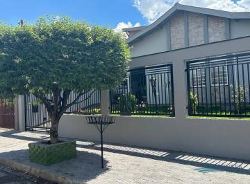 93fcaf5e0698b9a4f1cd1df2c430f1fc274186fb · Casa com 3 dormitórios à venda, 200 m² por R$ 685.000,00 - Santa Mônica - Londrina/PR