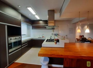 Apartamento · 140m² · 3 Quartos · 3 Vagas · More perto de tudo que você precisa!