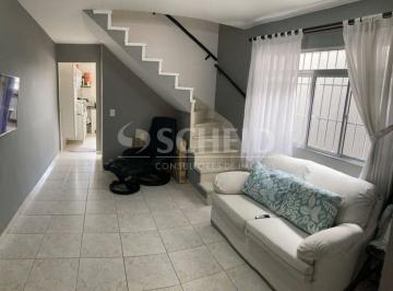 Casa · 102m² · 3 Quartos · Sobrado de 126m² à venda, c/ 3 dormitórios, 3 vagas prox. bco Bradesco e diversos pontos comércios.