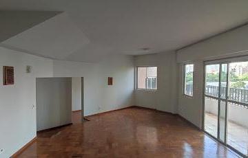 Apartamento · 186m² · 3 Quartos · 2 Vagas · Apartamento com 3 dormitórios para alugar, 186 m² por R$ 2.900,00/mês - Zona 01 - Maringá/PR