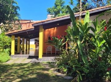 Casa de 3 quartos, São Sebastião · CASA A VENDA BOIÇUCANGA COM EXCELENTE LOCALIZAÇÃO.