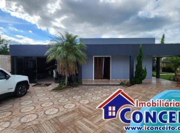Casa de 4 quartos, Imbé · C36 - Excelente residência de esquina em Avenida principal de Imbé