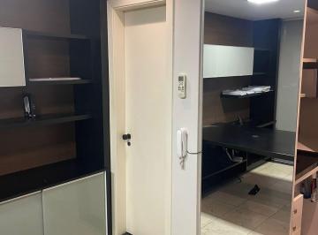 Comercial , Brasília · Excelente sala reformada e semi-mobiliada Edificio Multi Empresarial