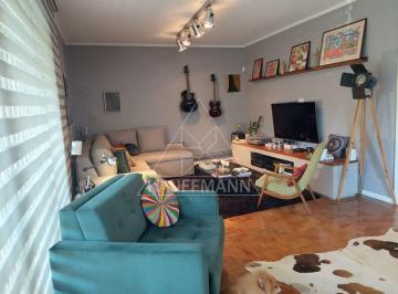 Casa · 258m² · 3 Quartos · 4 Vagas · Casa no Pacaembu reformada estilo retro 03 dorms _ closet quintal