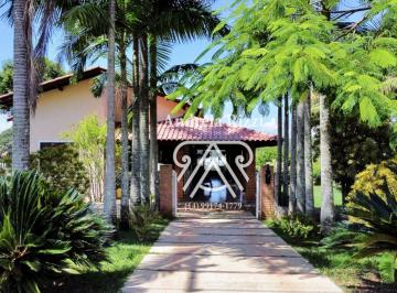 79fd9427e7f14e34f0df2b0b8d9e92d20c89f062 · Casa de campo cercada de verde com 3 dormitórios e varanda - Santa Bárbara Resort Residence - Águas 