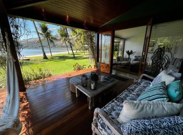 Casa · 150m² · 3 Quartos · 2 Vagas · Linda casa pé na areia em cond. com vaga de barco e praia privativa