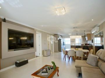 26 · Casa Sobrado, 3 dormitórios , sendo 2 suítes, no bairro Medianeira