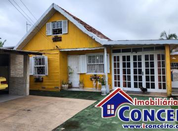 Casa de 1 quarto, Imbé · C1114 - Residência de madeira em ótima localização no balneário Mariluz