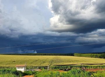 Rural , Pompéu · Fazenda localizada em Pompeu/MG