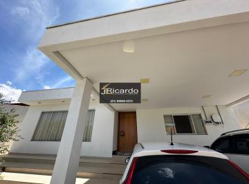 Casa de 3 quartos, Sobradinho · Casa moderna condomínio rk 3 suítes região dos lagos sobradinho