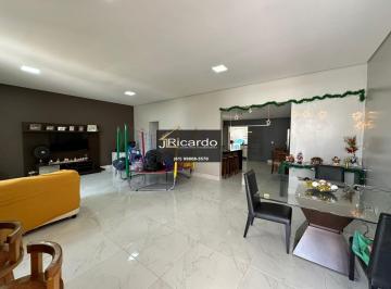 Casa de 3 quartos, Sobradinho · Casa moderna condomínio rk 3 suítes região dos lagos sobradinho