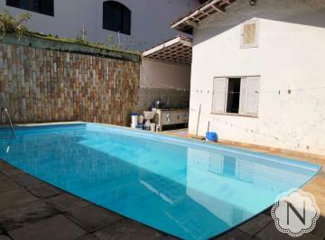 Casa · 105m² · 3 Quartos · 4 Vagas · Casa à venda com 3 quartos no bairro Centro