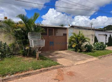be1a0a3eb29c7e237c32a90565fd5035026b559d · Casa 4 qts, 1 suíte, 206m², no Parque das Américas - Jardim ABC GO