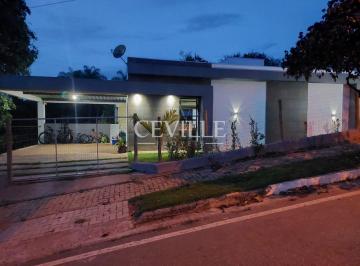 Casa · 190m² · 3 Quartos · Casa com 03 quartos em condomínio