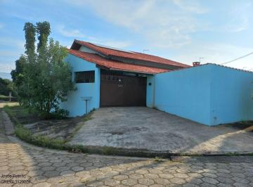 Foto 01 · Casa 3 dormitórios e piscina, disponível para locação em Peruíbe.