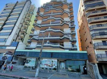 apartamento-com-3-quartos-p-locacao-anual-na-praia1210040.jpeg · Apartamento com 2 Quartos + Dependência Disponível p/ Locação Anual na Praia do Morro - Guarapari/ES