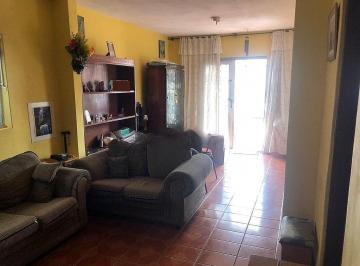 Casa de 3 quartos, São Paulo · Casa á venda no Parque Maria Domitila com 3 dormitórios