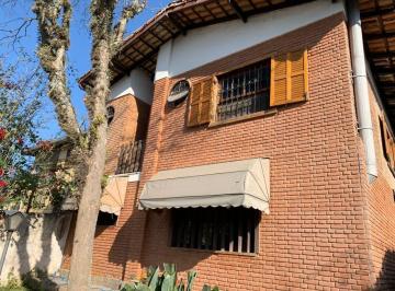 Casa de 4 quartos, Embu das Artes · Lindo sobrado  estilo  colonial no centro de  Embu das Artes