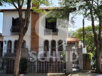 Casa · 170m² · 3 Quartos · 3 Vagas · Venda e casa com 03 dormitórios, sendo 01 suíte e  04 vagas