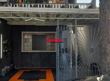 Casa · 141m² · 5 Quartos · 2 Vagas · Casa assobradada no Paraíso no Sol - 5 dorm. em frente ao mercado SEMAR