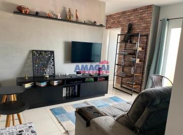 Apartamento · 57m² · 2 Quartos · 1 Vaga · Apartamento com sacada 2 dormitórios Ed. Guarapari - Jd. Jacinto em Jacareí SP
