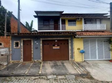 Casa · 103m² · 2 Quartos · 2 Vagas · Ótimo Duplex 2 Quartos e Quintal no Centro de São Pedro da Aldeia