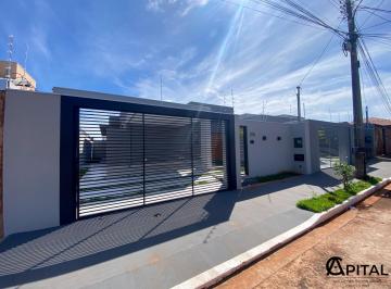 Casa · 100m² · 3 Quartos · 2 Vagas · Ótima oportunidade em localização excelente!