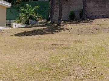 Terreno · 636m² · LINDO LOTE COM PEQUENO ACLIVE, ÓTIMA LOCALIZAÇÃO E CONDOMÍNIO