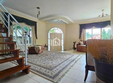 Casa à venda no condomínio Golf Village - Sala · Casa à venda - na Granja Viana