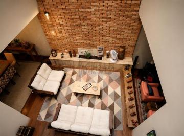 IMOVEIS-NA-VILA-CASA-VILA-MARIANA-REFORMADA · Linda casa com pé direito de 6 metros e churrasqueira, próxima ao Metrô Santa Cruz
