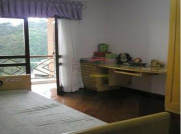 Casa · 560m² · 5 Quartos · 15 Vagas · MARAVILHOSO sobrado, em condomínio fechado ao pé da Serra da Cantareira