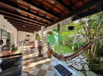0ff6e0aba9299b64df2976a5c703e29ed12ca8dd · Casa próximo à Praia, 4 dormitórios (suítes), 6 vagas, Jardim Astúrias - Guarujá/SP